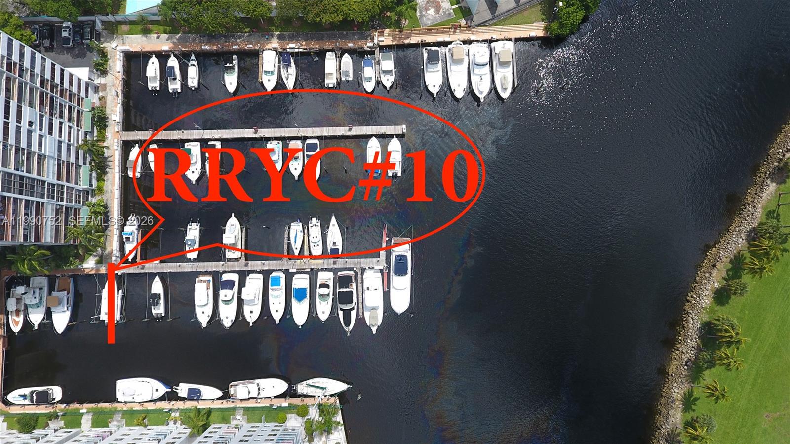 RIVER RUN YACHT CLUB COND - Land