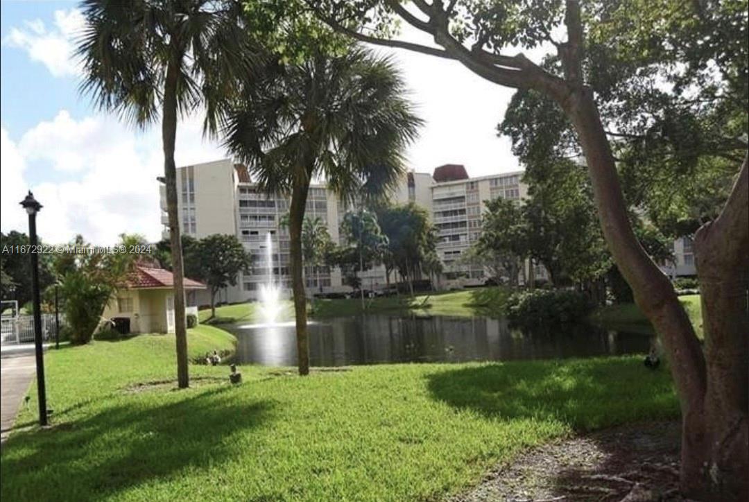 ENVIRON I CONDO 9 - Residential
