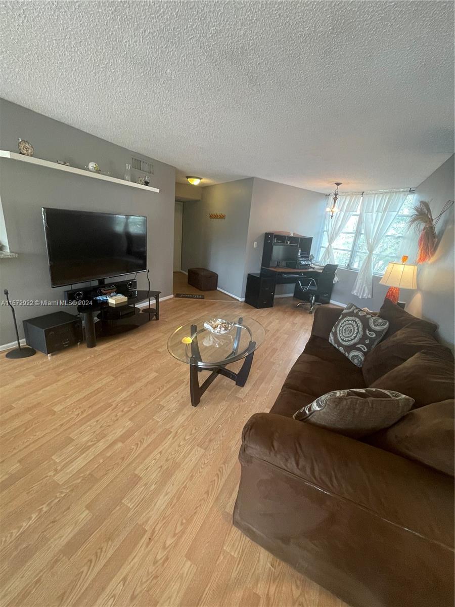 ENVIRON I CONDO 9 - Residential