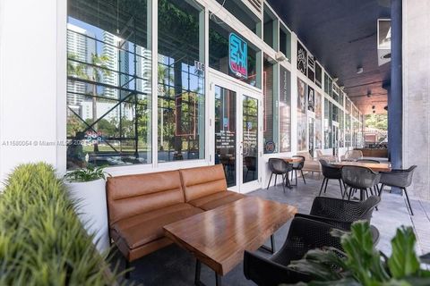 275 NE 18th St Miami FL 33132