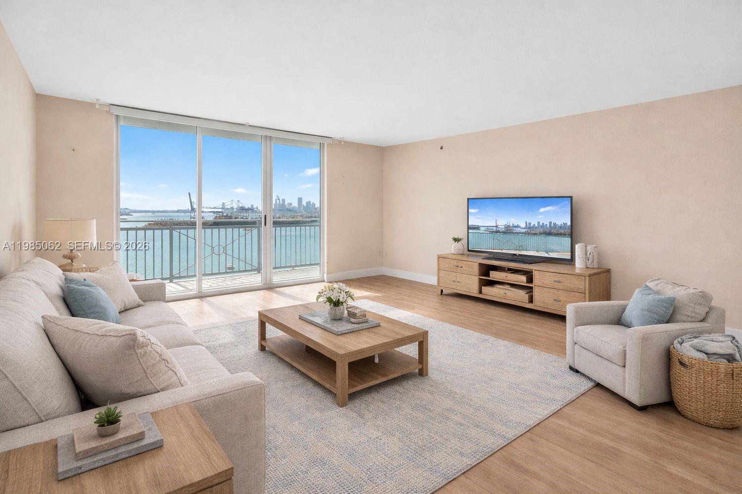 YACHT CLUB AT PORTOFINO C - Residential