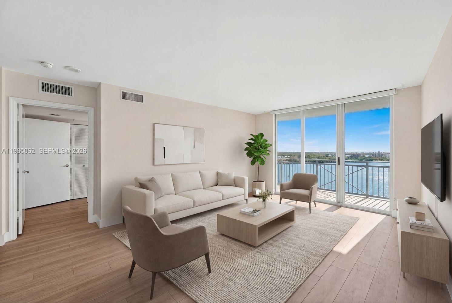 YACHT CLUB AT PORTOFINO C - Residential