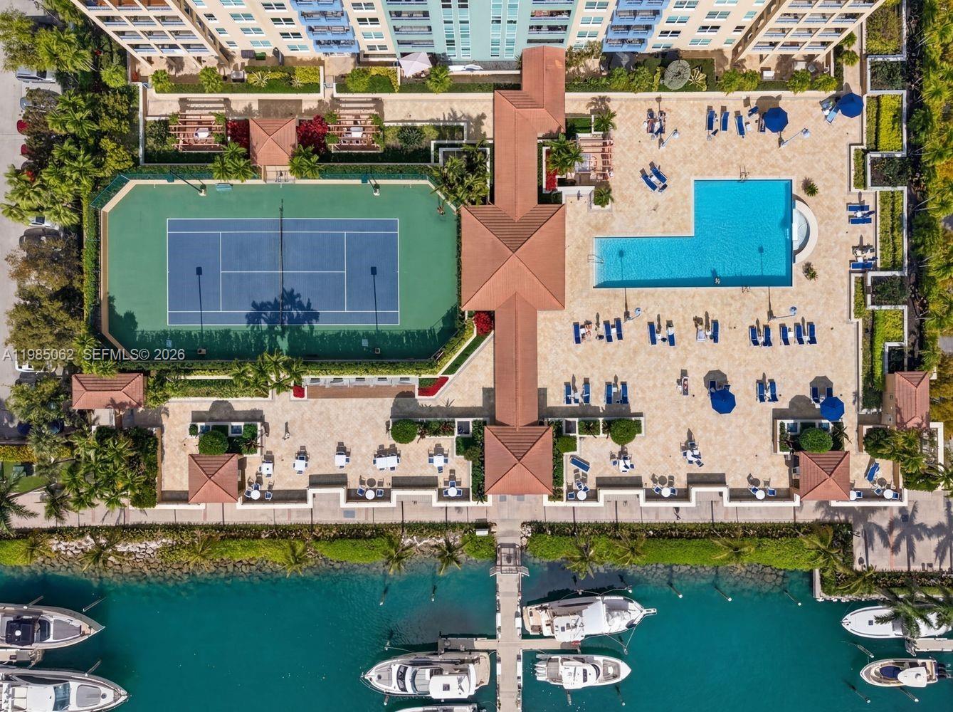 YACHT CLUB AT PORTOFINO C - Residential