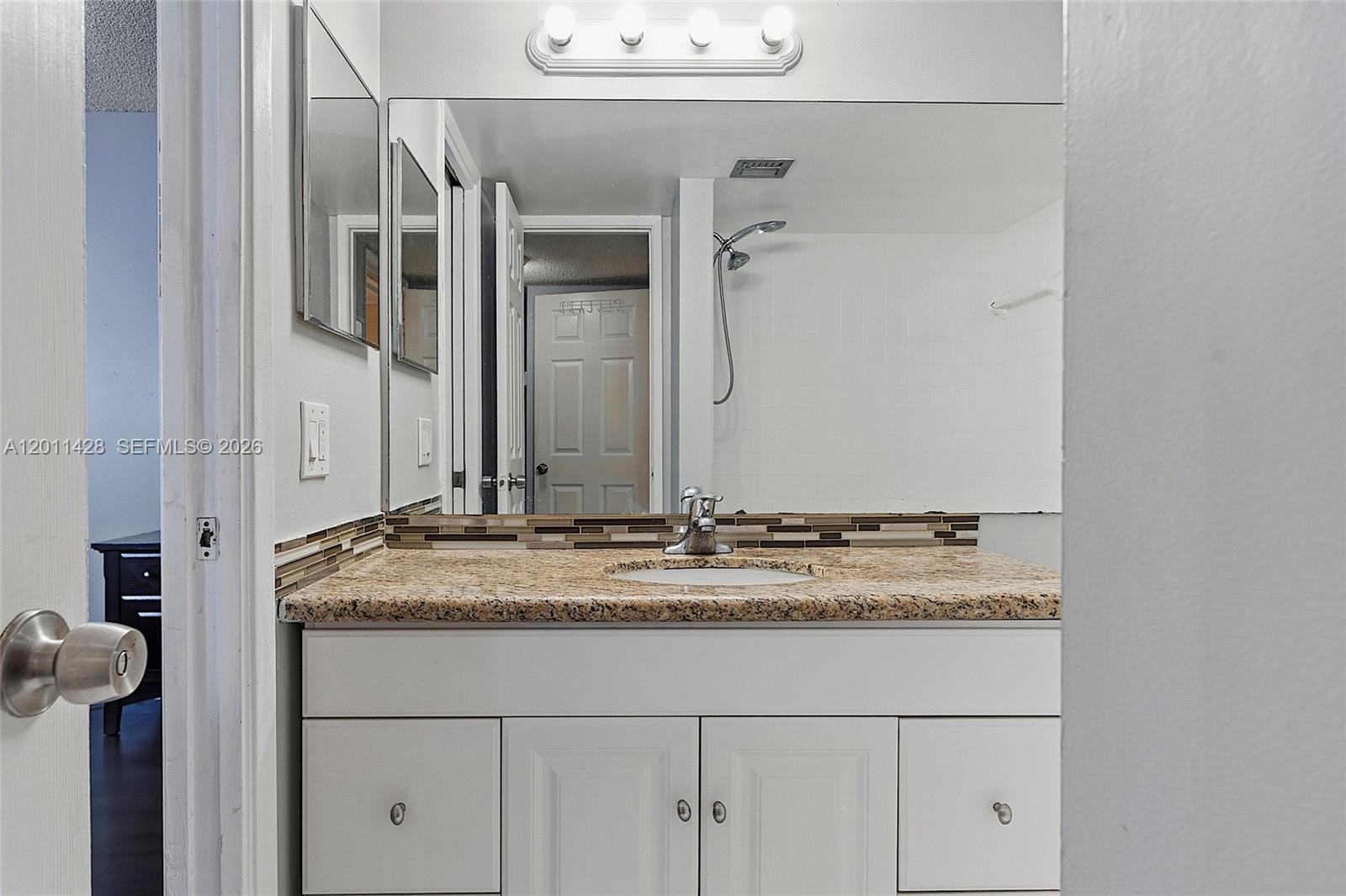 OAKLAND FOREST CLUB CONDO - Residential