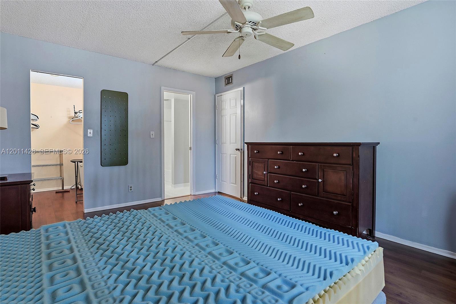 OAKLAND FOREST CLUB CONDO - Residential