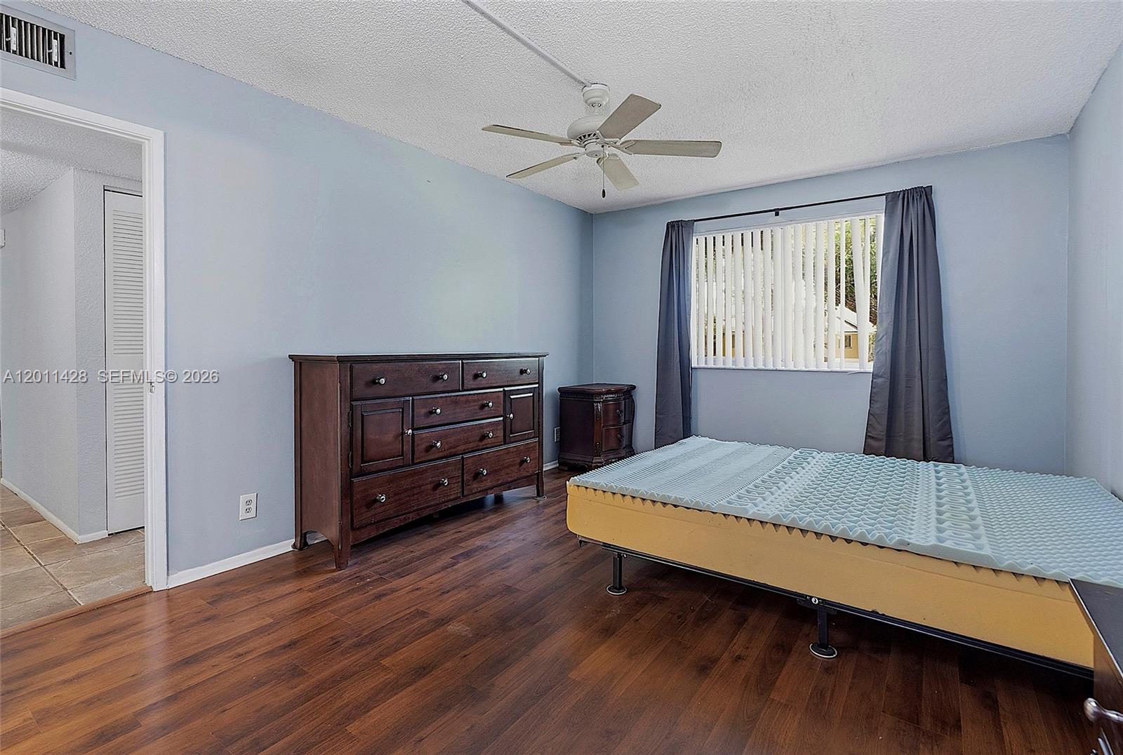OAKLAND FOREST CLUB CONDO - Residential