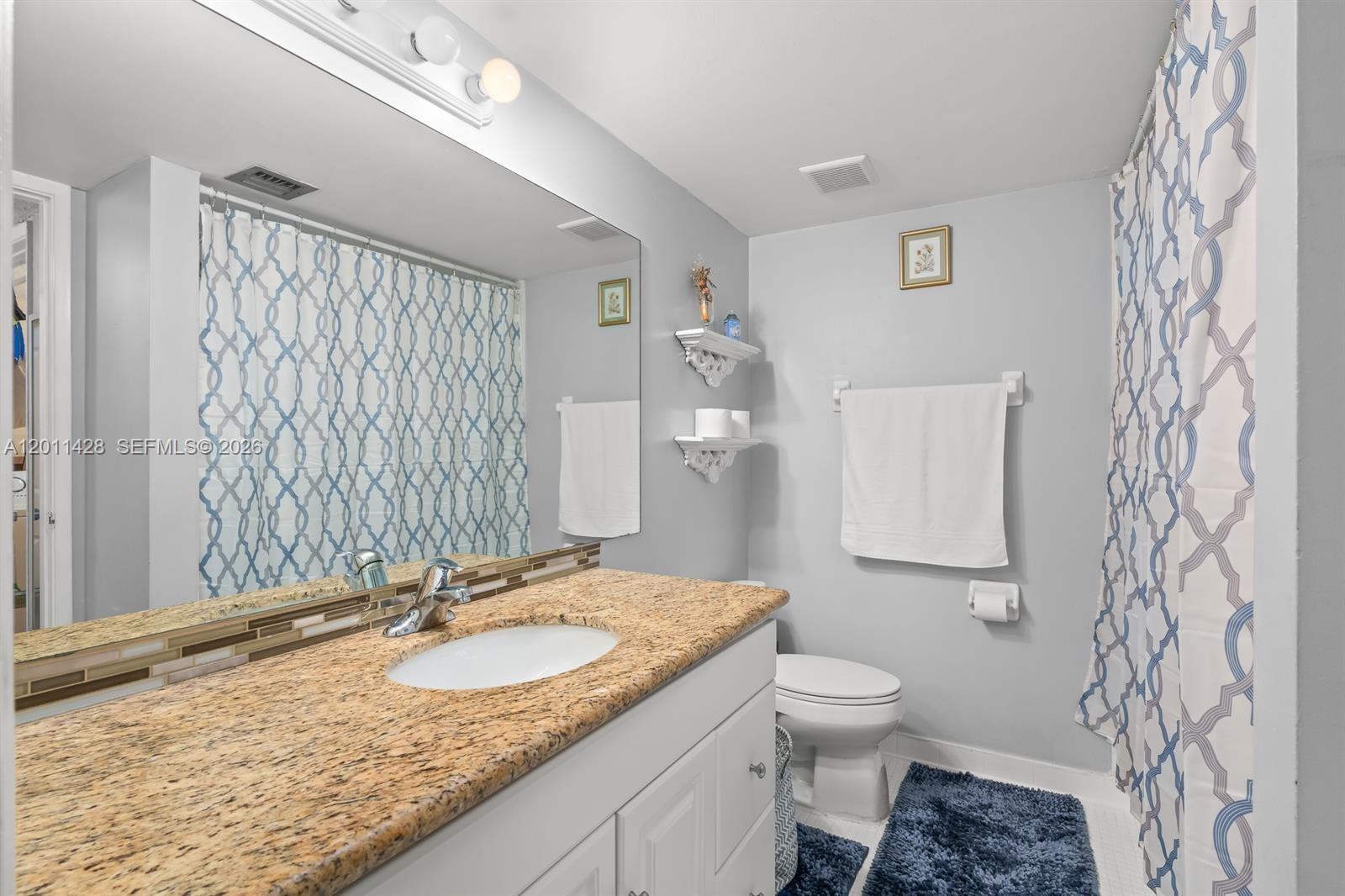 OAKLAND FOREST CLUB CONDO - Residential