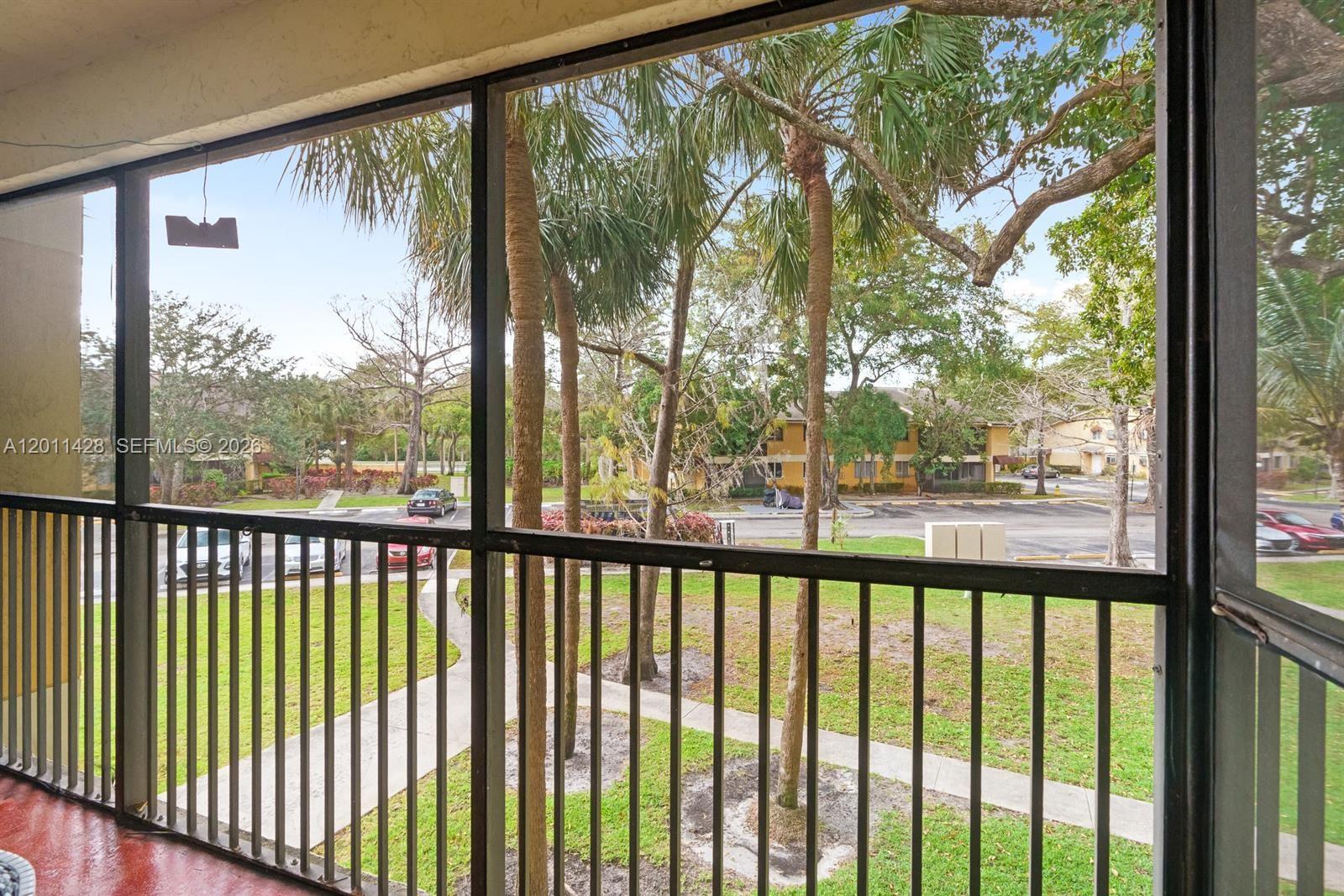 OAKLAND FOREST CLUB CONDO - Residential