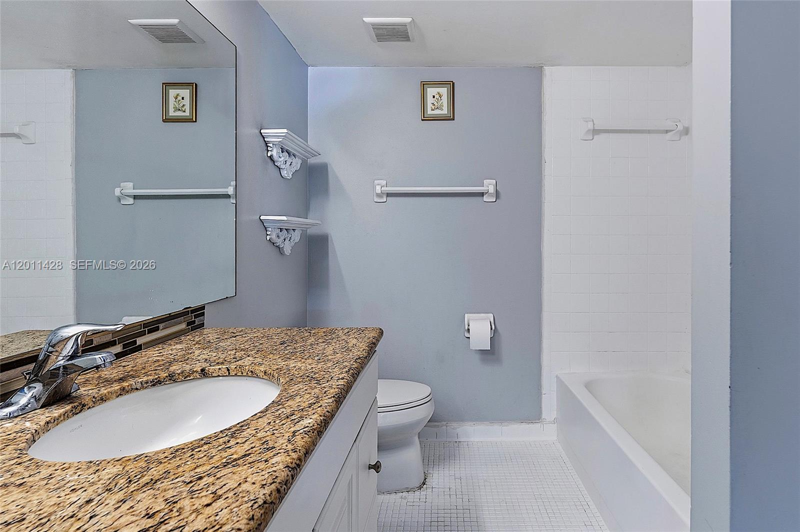 OAKLAND FOREST CLUB CONDO - Residential