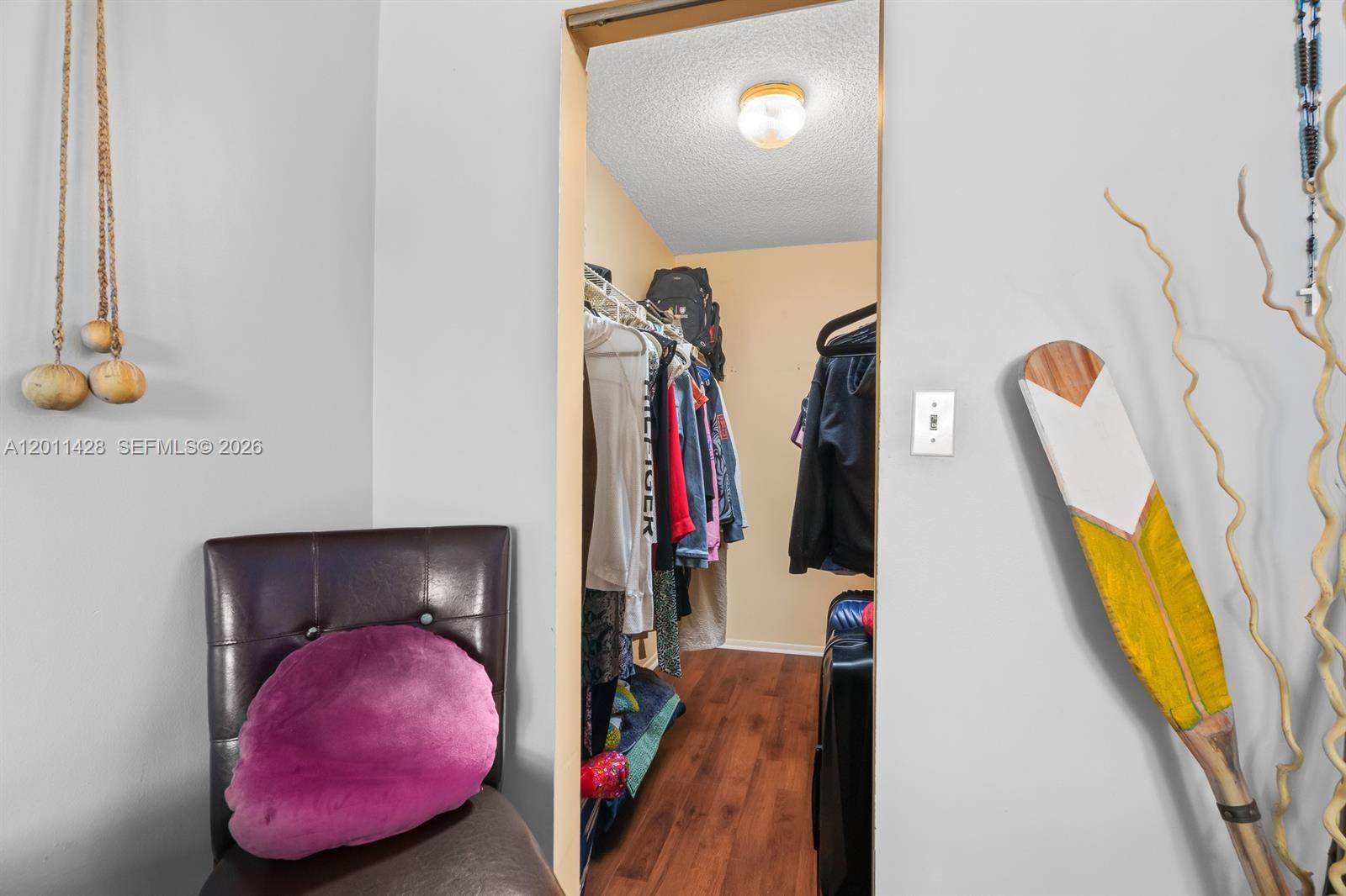 OAKLAND FOREST CLUB CONDO - Residential