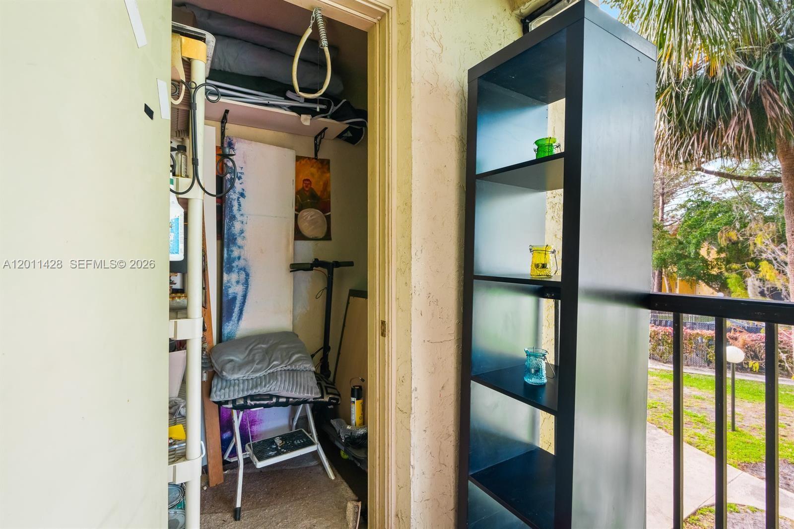 OAKLAND FOREST CLUB CONDO - Residential