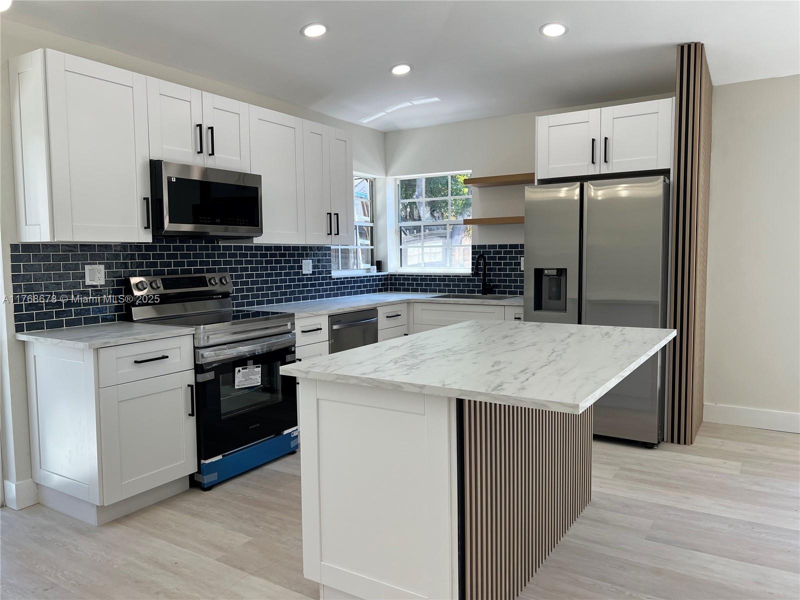 19647 NW 85th Ave