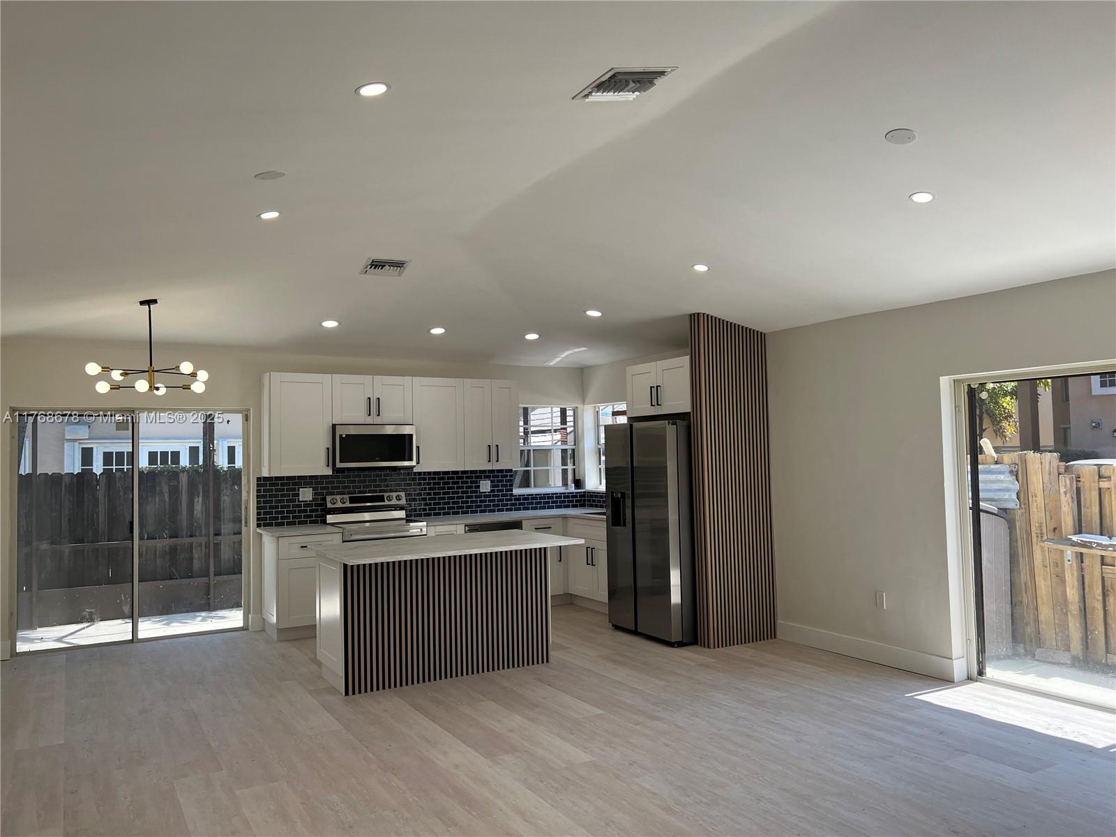 19647 NW 85th Ave
