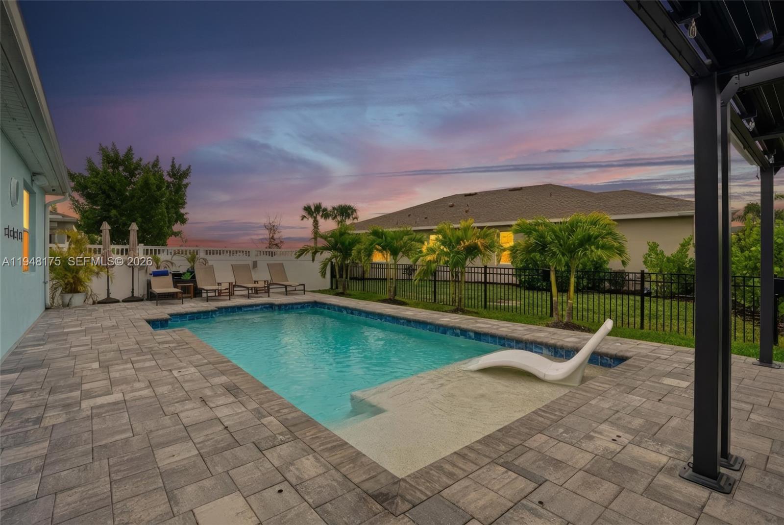 TRAILS EDGE - Residential