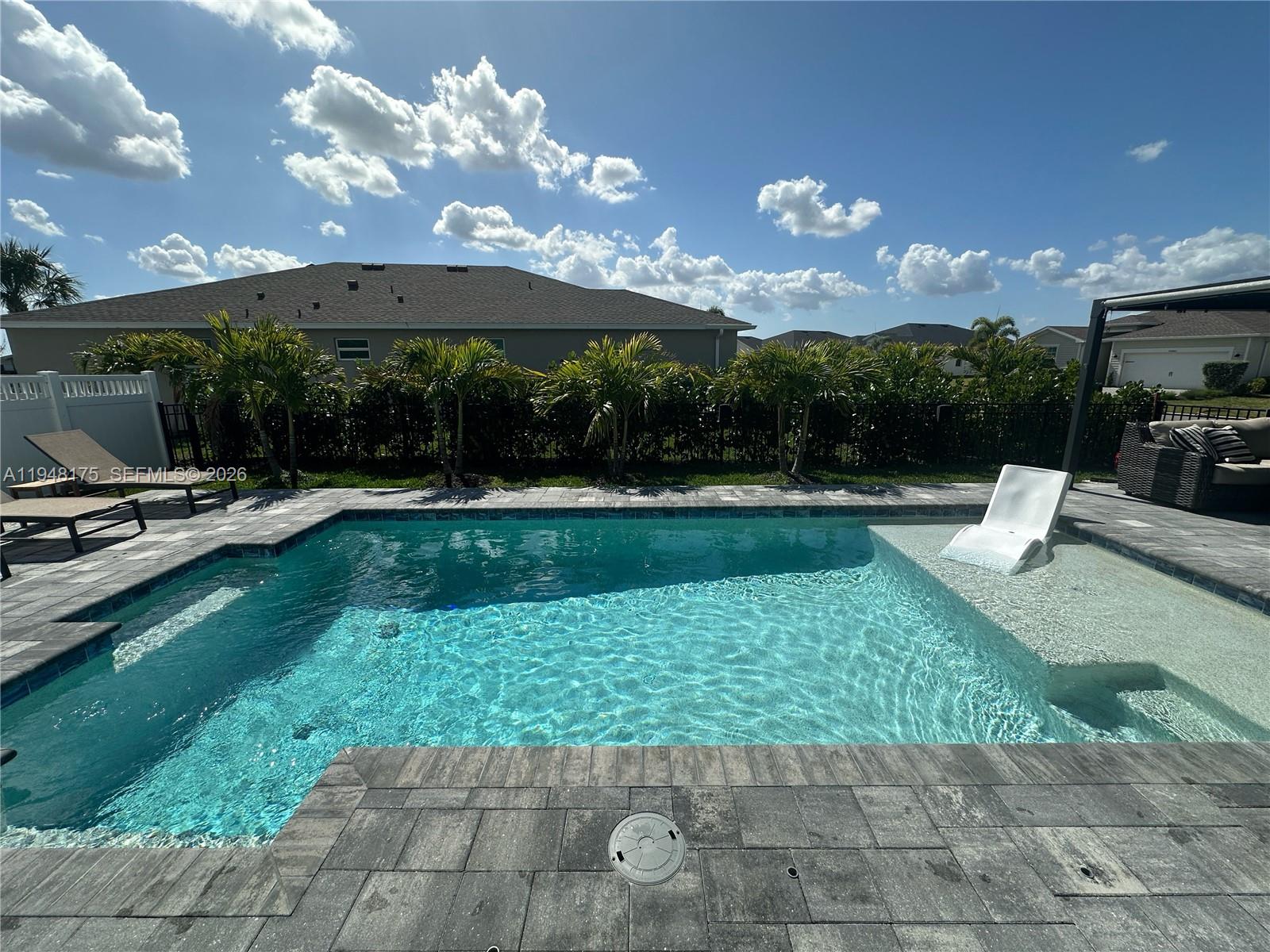 TRAILS EDGE - Residential