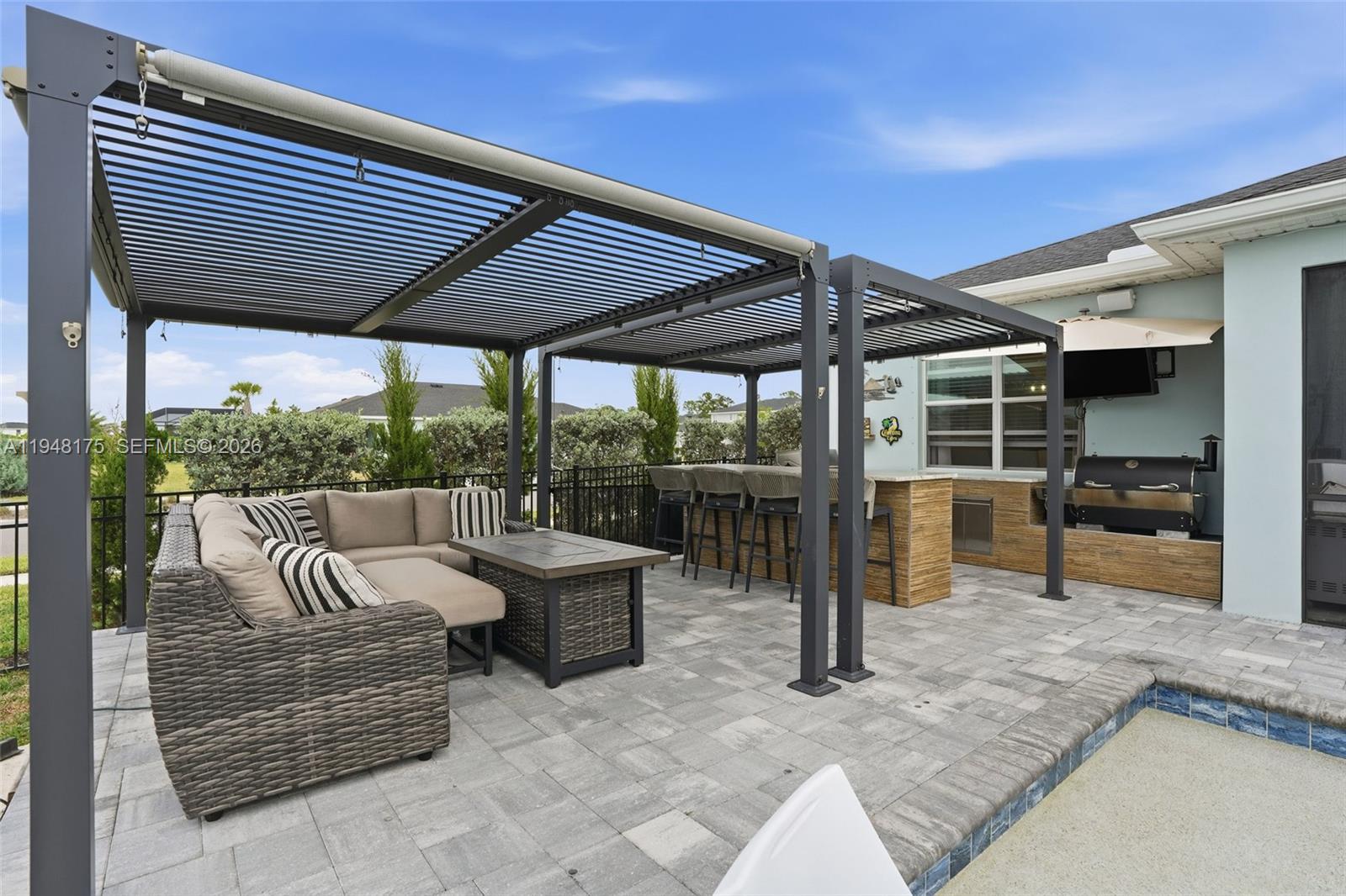 TRAILS EDGE - Residential