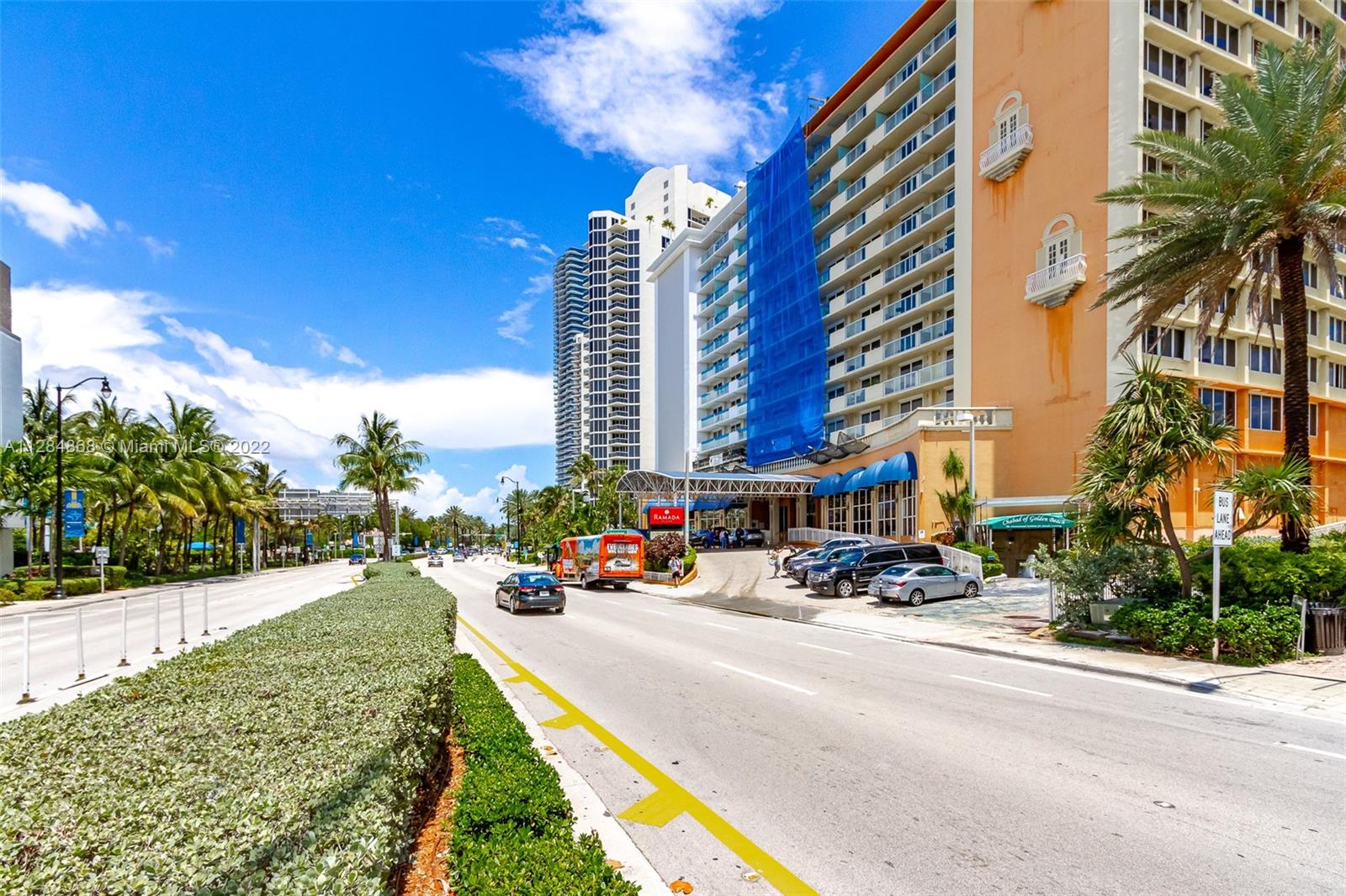 THE AVENTURA BEACH CLUB C - Residential