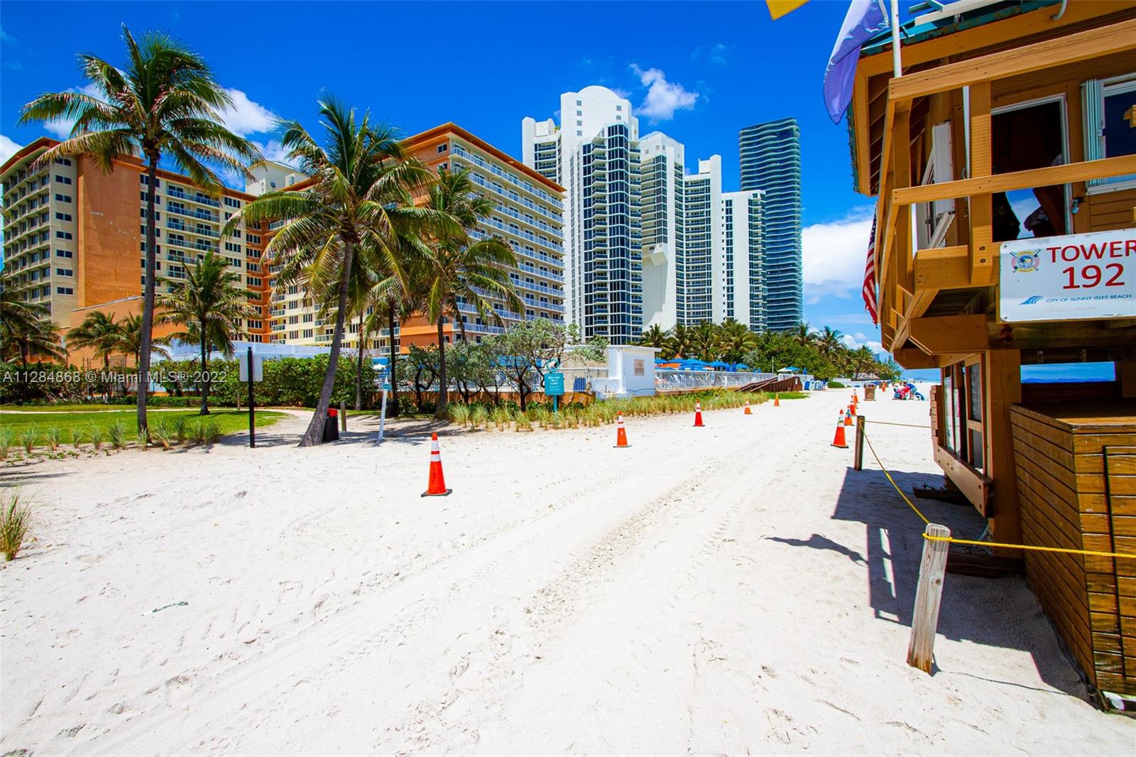 THE AVENTURA BEACH CLUB C - Residential