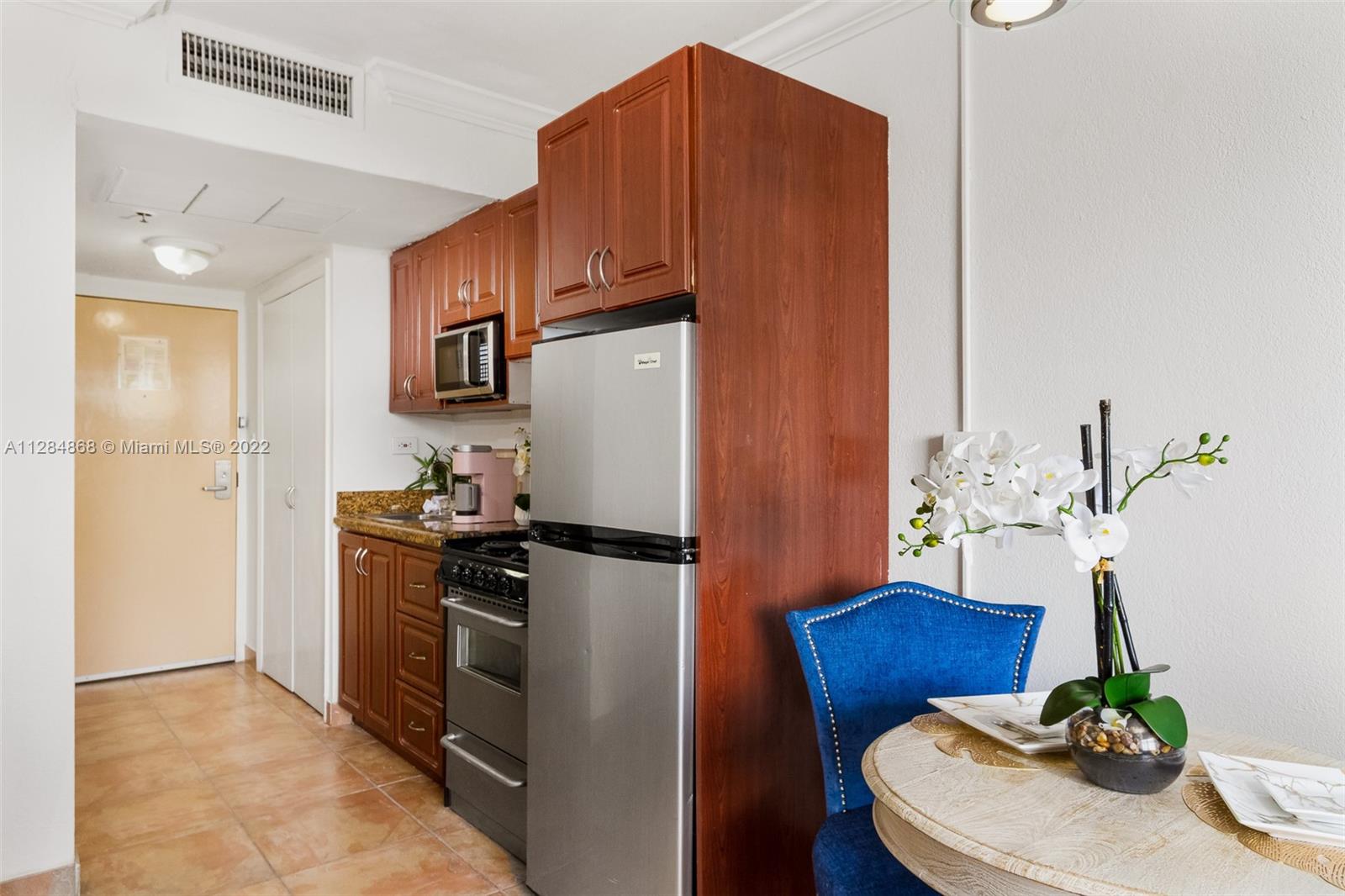 THE AVENTURA BEACH CLUB C - Residential