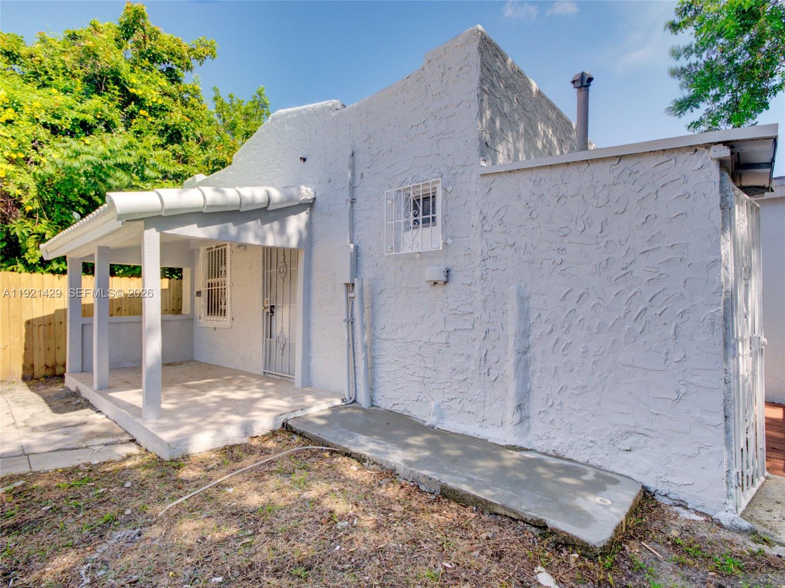 FLORAL PK 1ST AMD - Residential Income