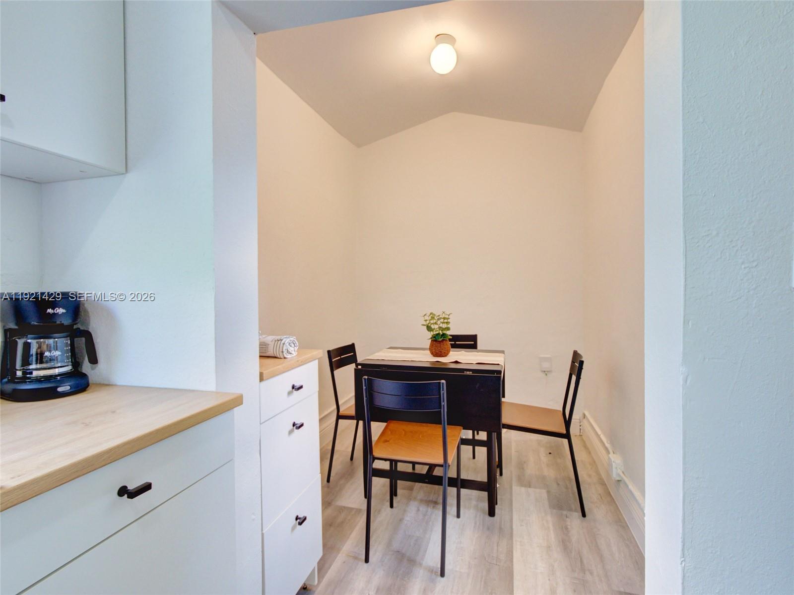 FLORAL PK 1ST AMD - Residential Income