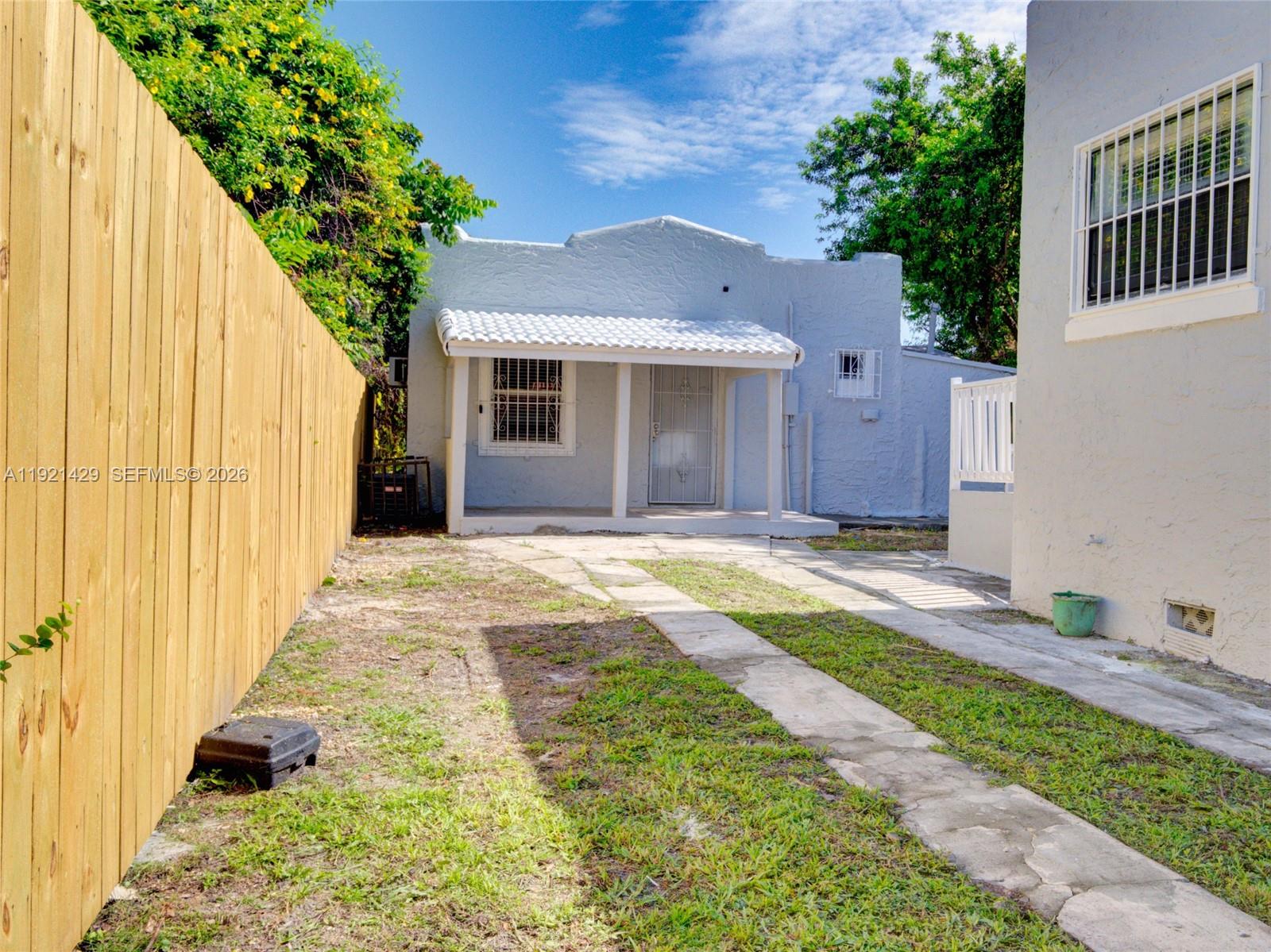 FLORAL PK 1ST AMD - Residential Income