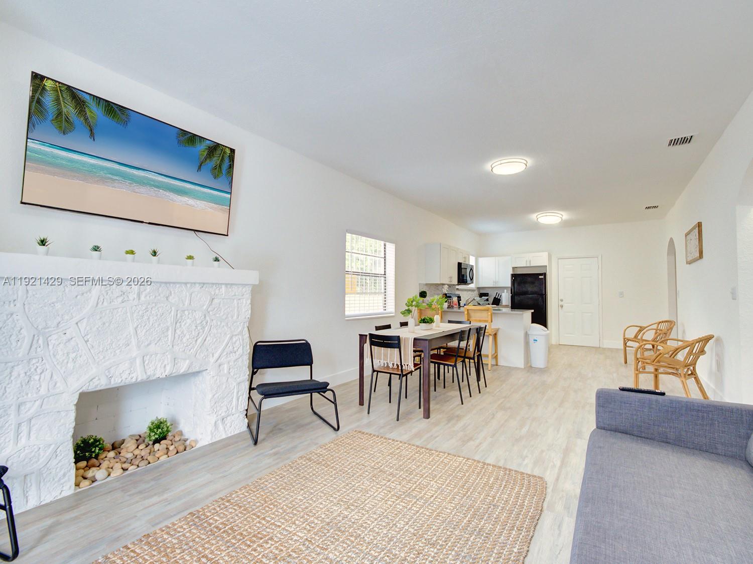 FLORAL PK 1ST AMD - Residential Income