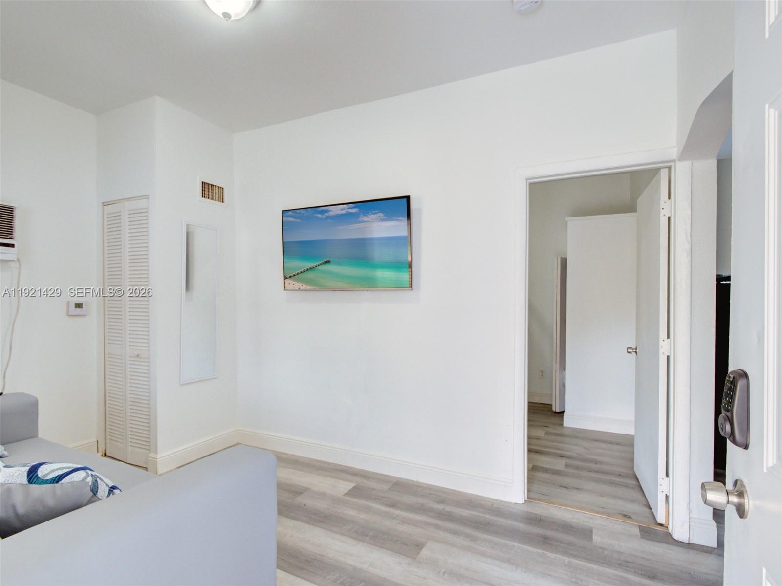 FLORAL PK 1ST AMD - Residential Income