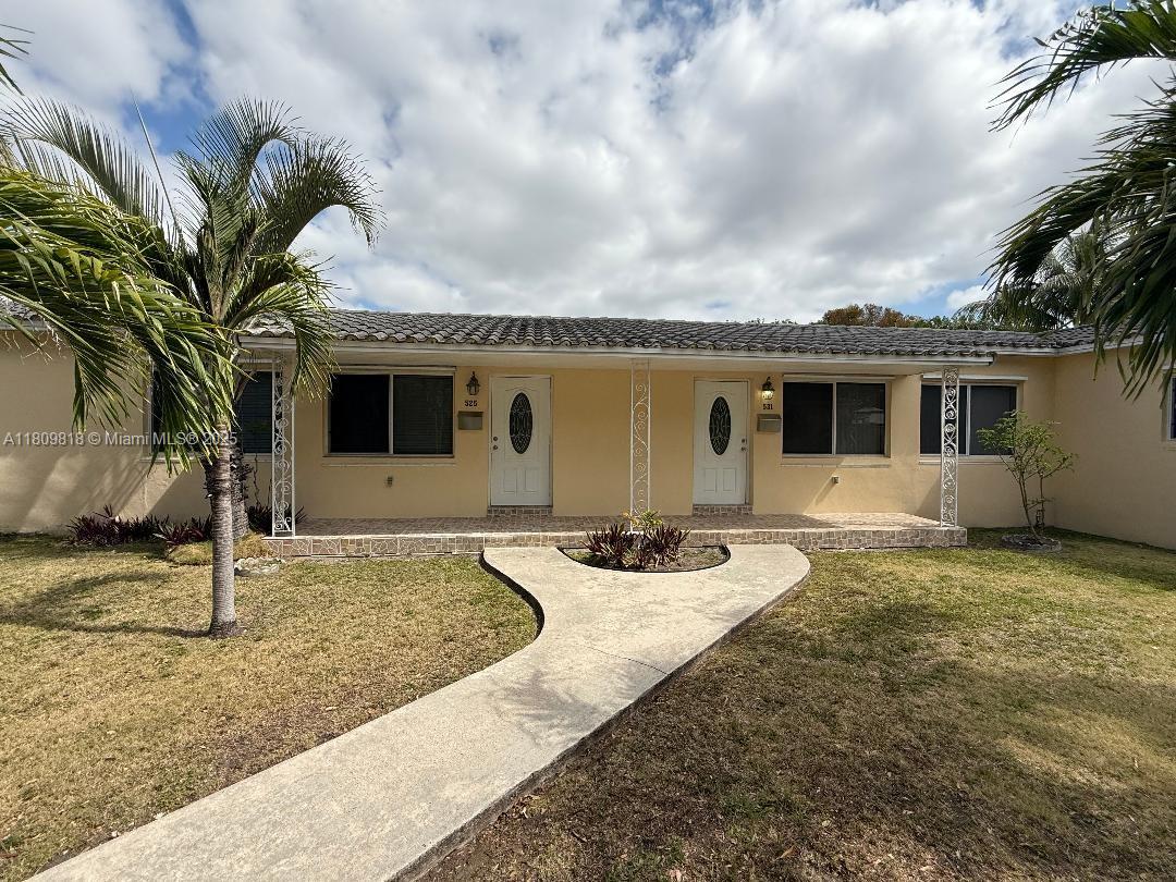 Rental Property at 531 Nw 25th Ave 531, Miami, Broward County, Florida - Bedrooms: 2 
Bathrooms: 1  - $2,200 MO.