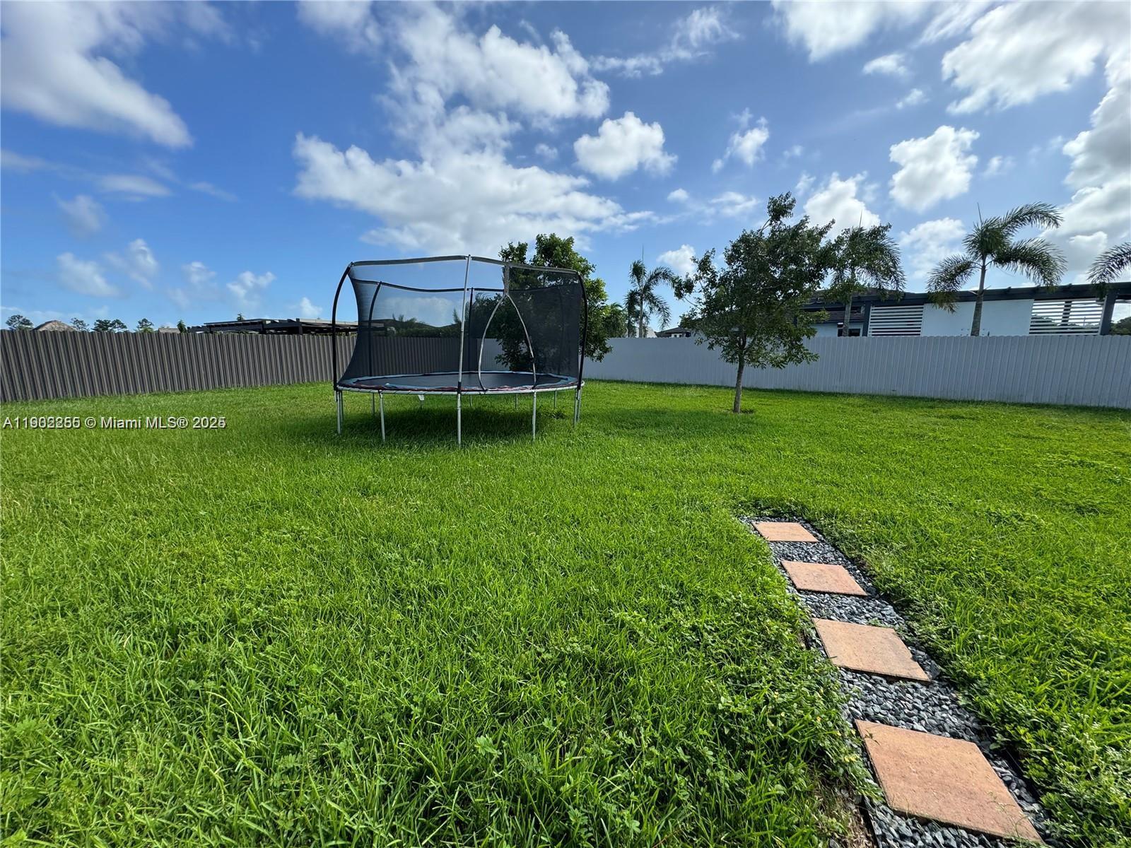 SOUTHERN COVE - Residential Lease