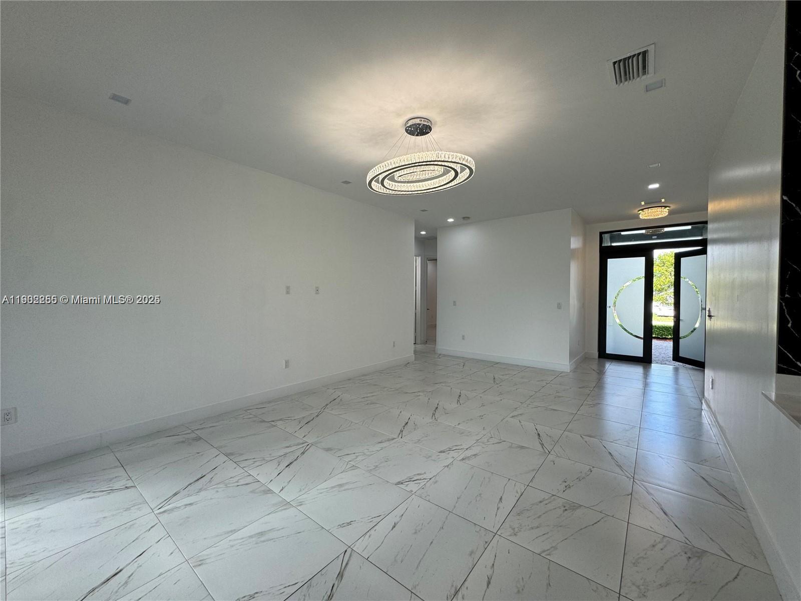 SOUTHERN COVE - Residential Lease