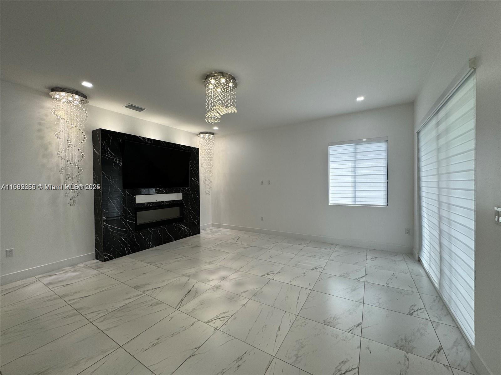 SOUTHERN COVE - Residential Lease