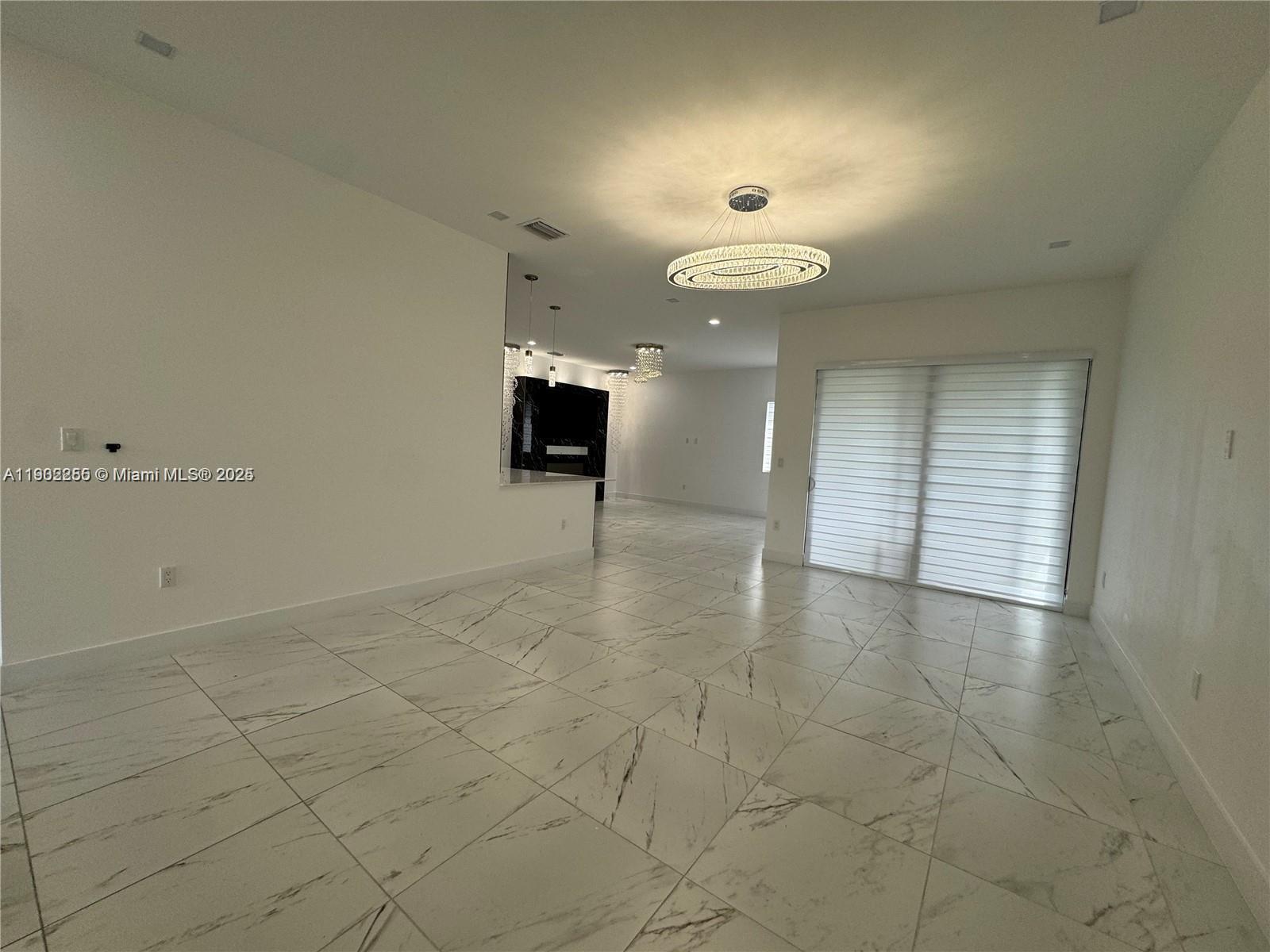 SOUTHERN COVE - Residential Lease