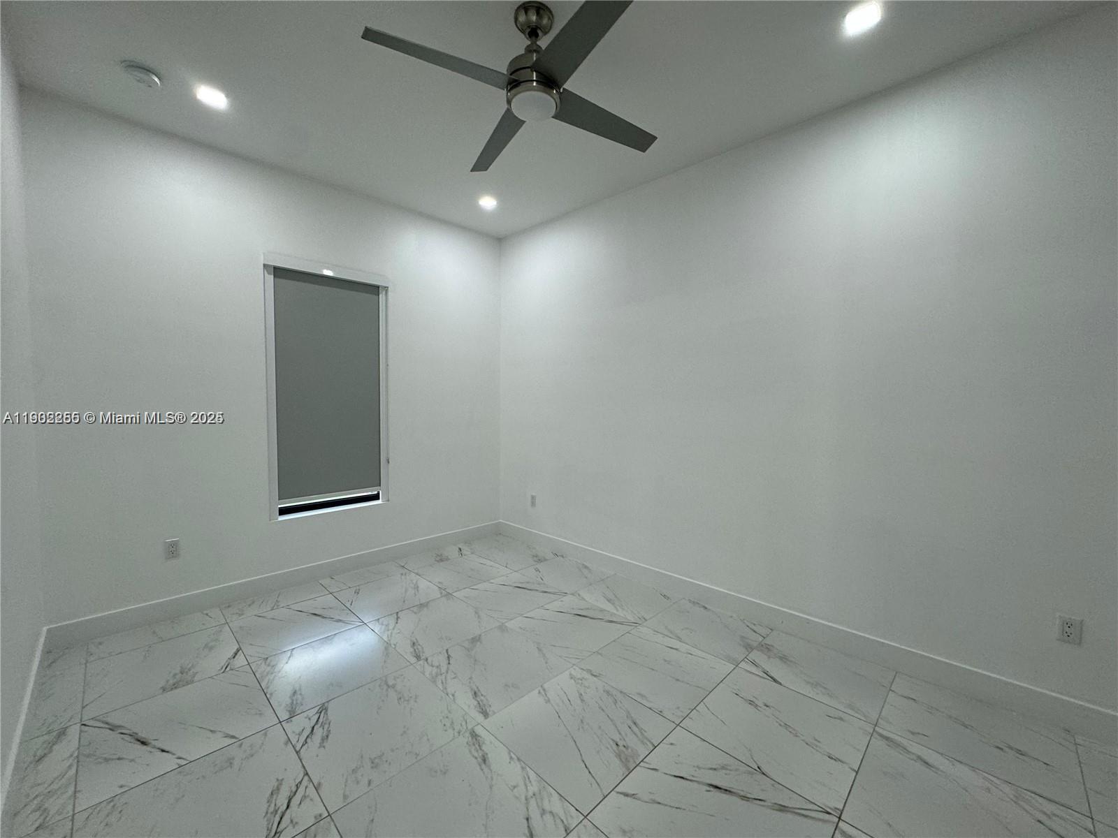 SOUTHERN COVE - Residential Lease