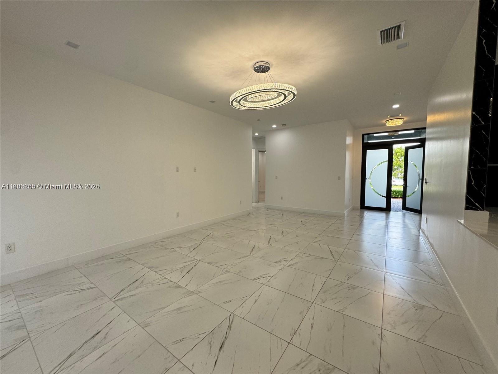 SOUTHERN COVE - Residential Lease