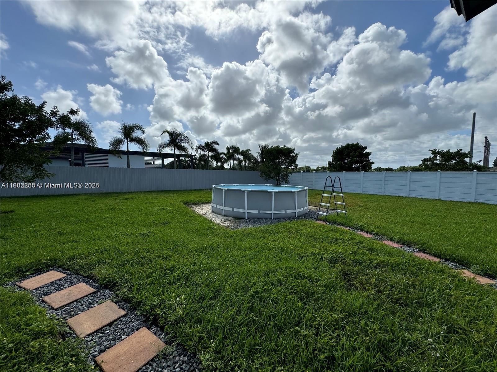 SOUTHERN COVE - Residential Lease