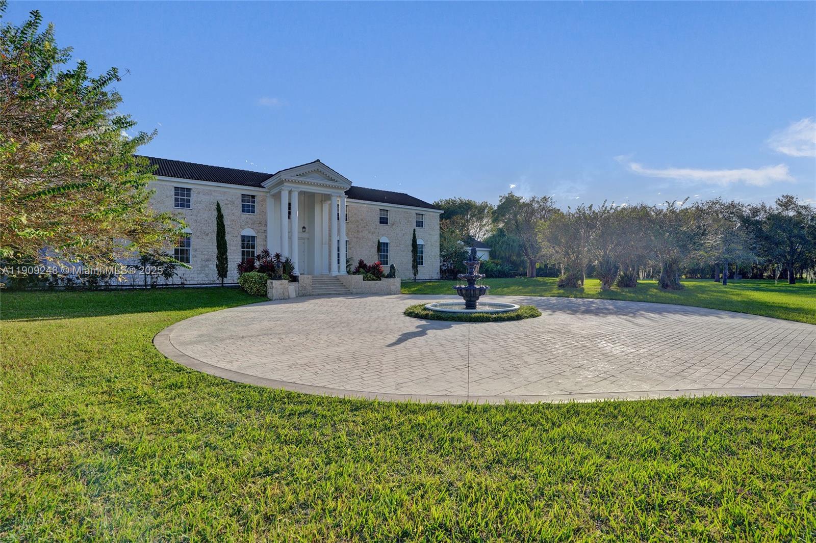 Lindbergh Landing - Residential