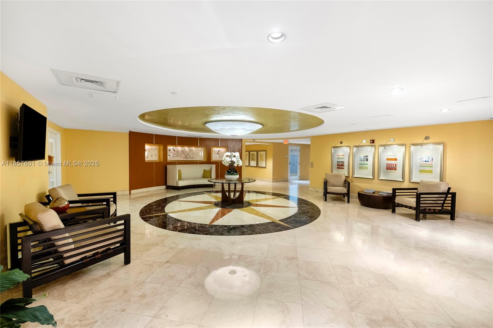 TOSCANO CONDO - Residential