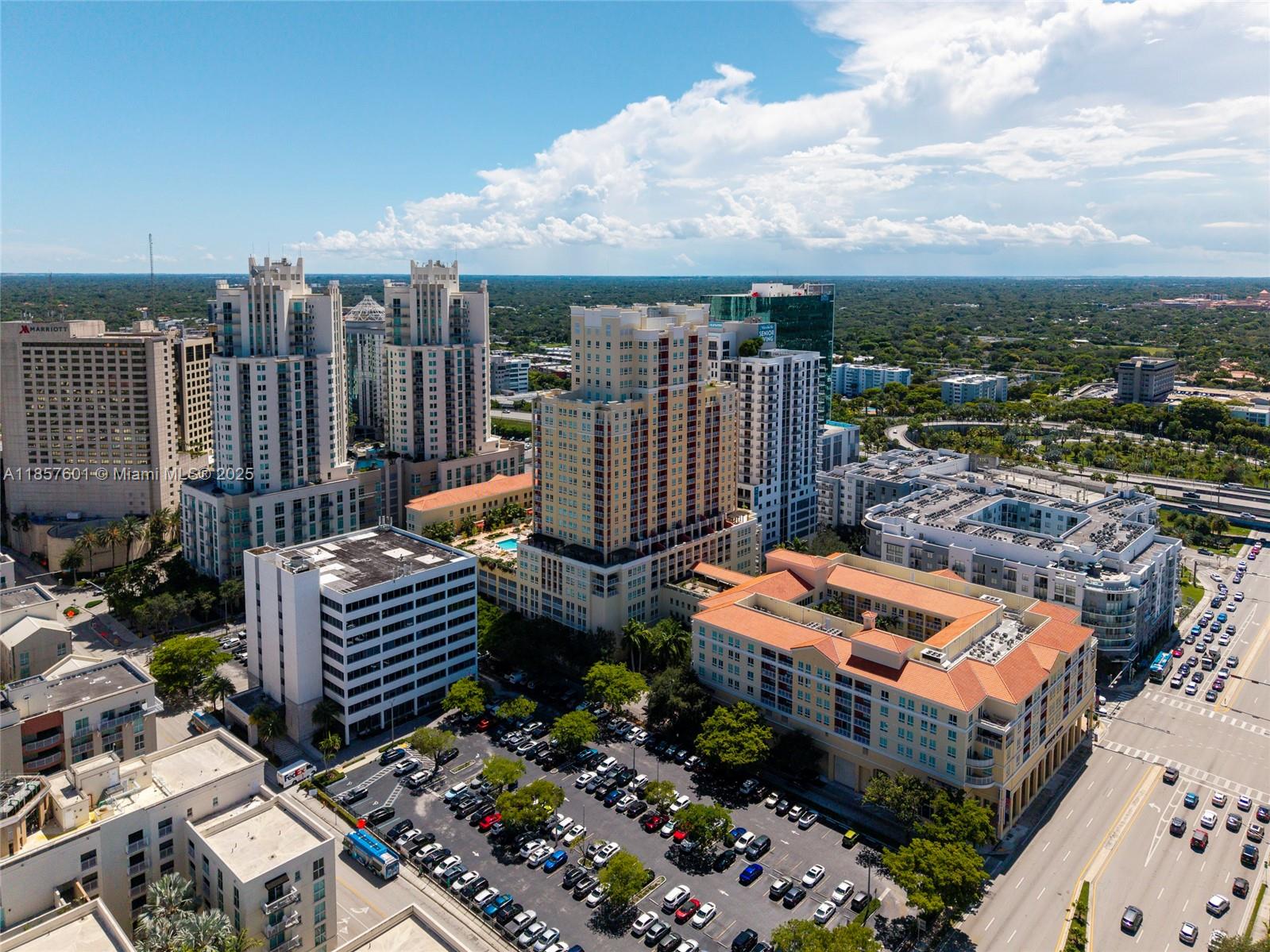 TOSCANO CONDO - Residential