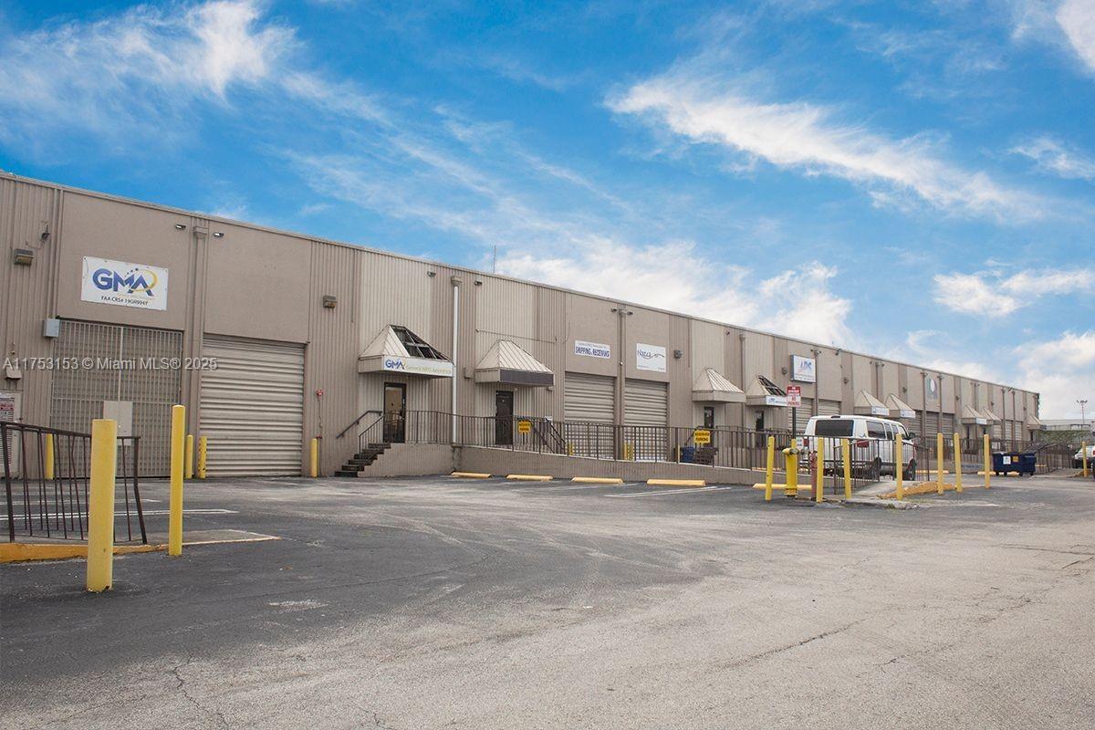 Total Size: +/-9,000 Sq. Ft.
Office Size: +/- 900 Sq. Ft.
Warehouse Size: +/- 8,100 Sq. Ft.
Loading: Thress(3) Dock High Doors
Electrical Service: Pending
Ceiling Height: 20’ Clear
Construction: Concrete Block Wall
Roof: Twin T
Wellfield Protected Area: No
Zoning: 7300 INDUSTRIAL - HEAVY MFG