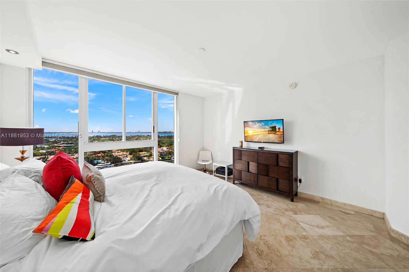 BLUE DIAMOND CONDO - Residential Lease