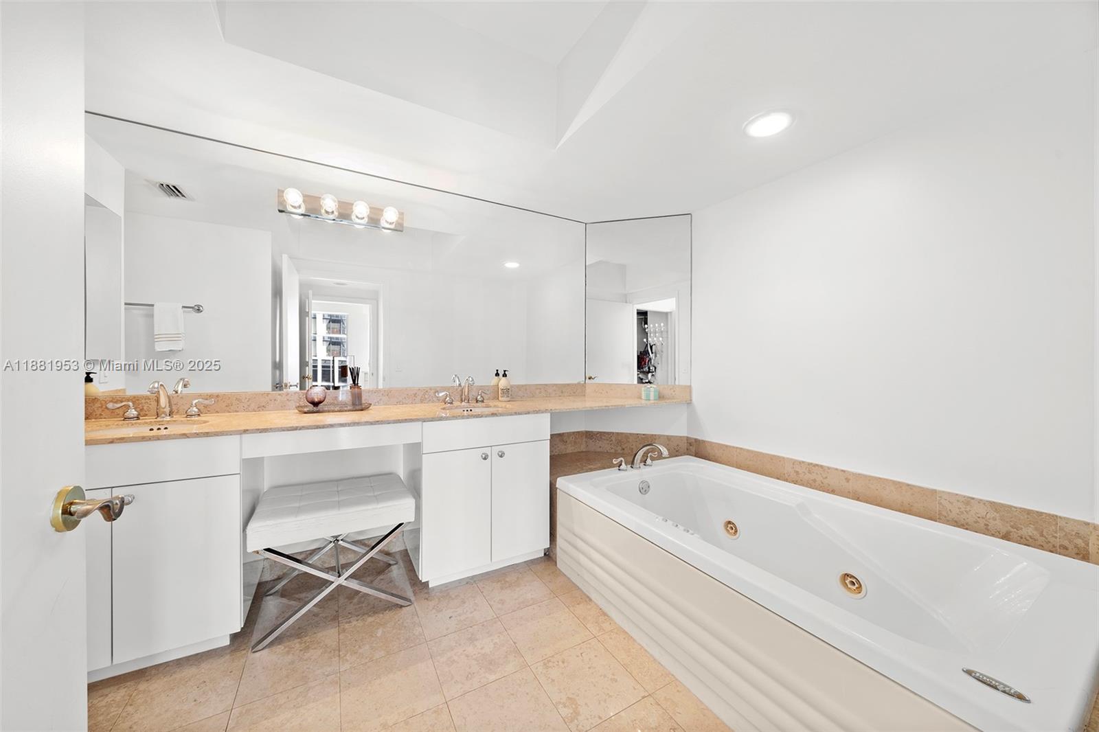 BLUE DIAMOND CONDO - Residential Lease