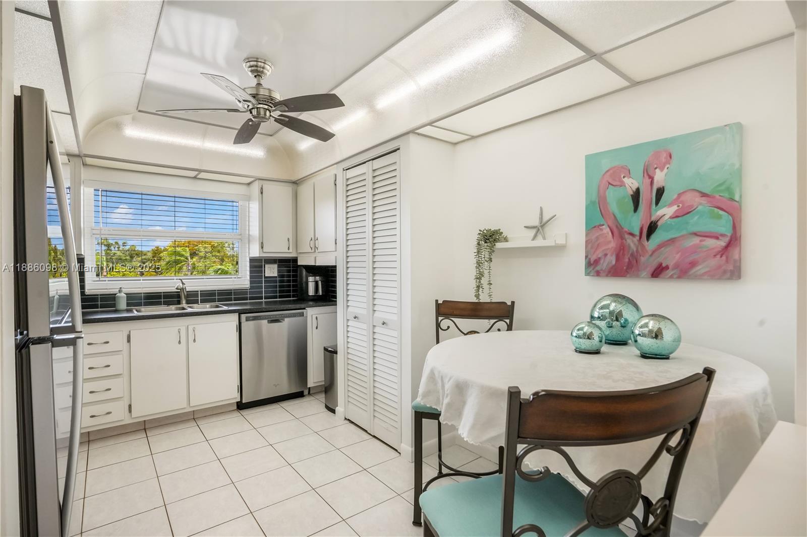 SUNRISE LAKES 147 CONDO - Residential