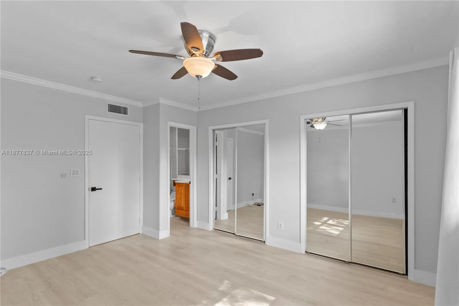 Pinecrest, Florida 33156, United States, 2 Bedrooms Bedrooms, ,3 BathroomsBathrooms,Residential,Active,208705