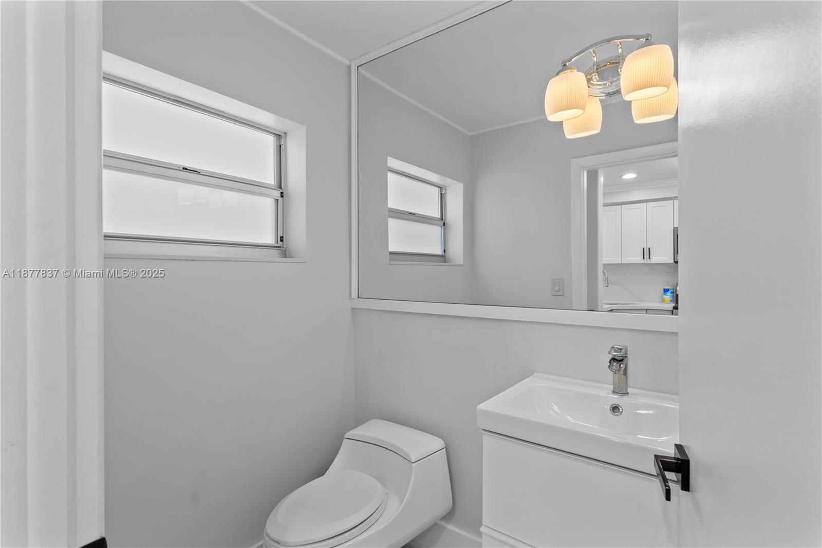 VILLAS OF PINECREST CONDO - Residential Lease