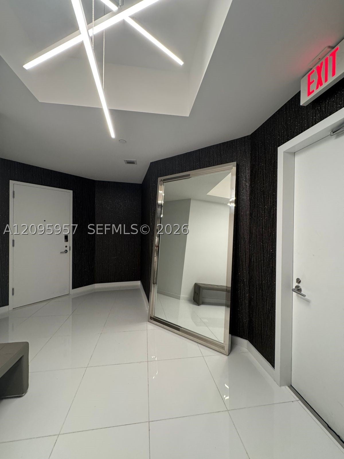 851 NE 1st Ave 1404