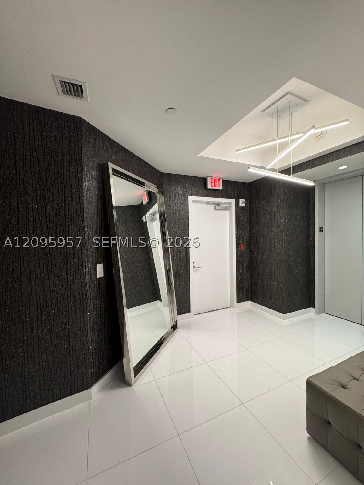 851 NE 1st Ave 1404