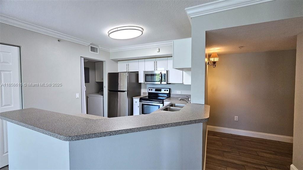 VILLA DEL SOL CONDO - Residential Lease