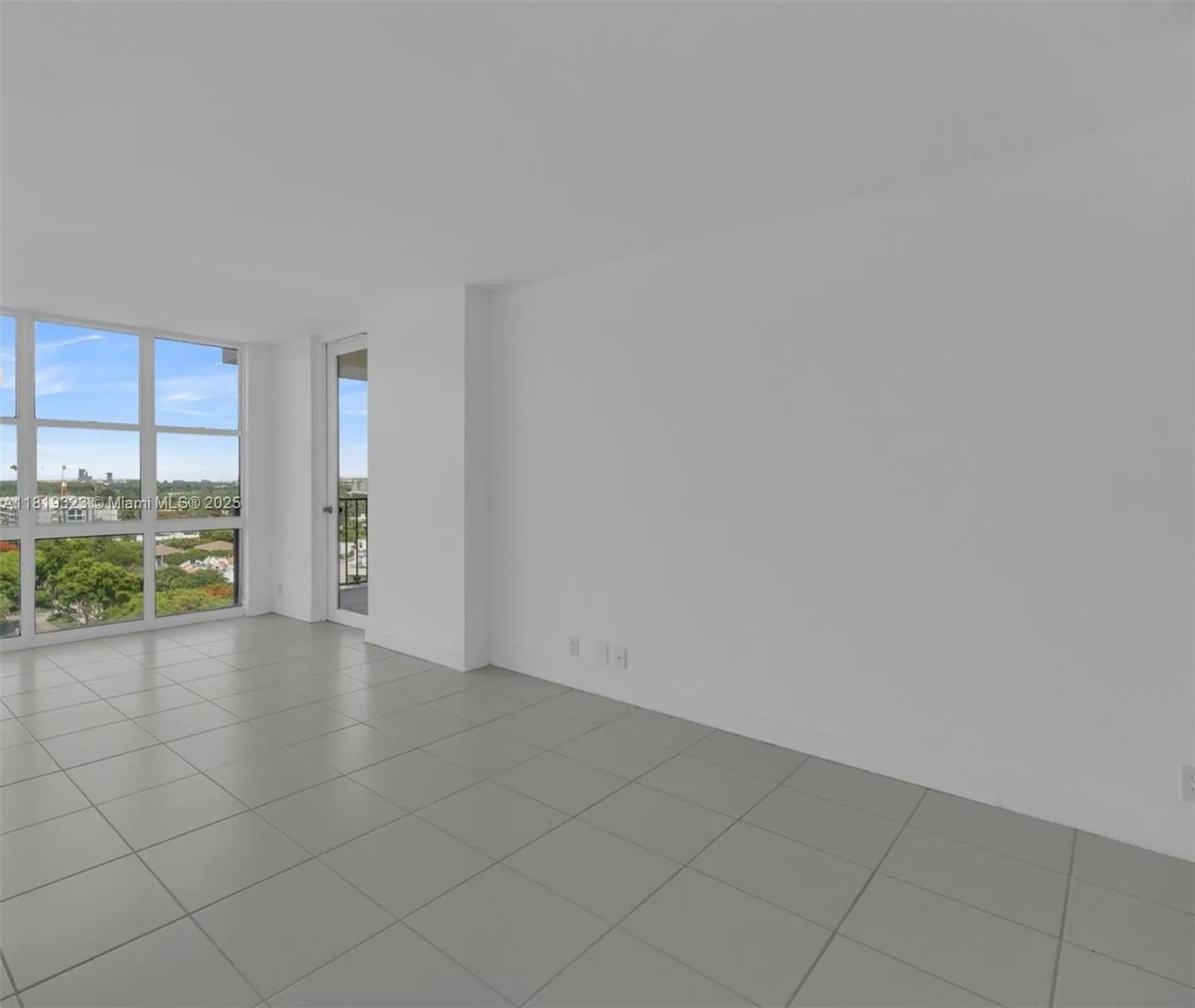 Miami, Florida 33129, United States, 2 Bedrooms Bedrooms, ,2 BathroomsBathrooms,Residential,Active,150331