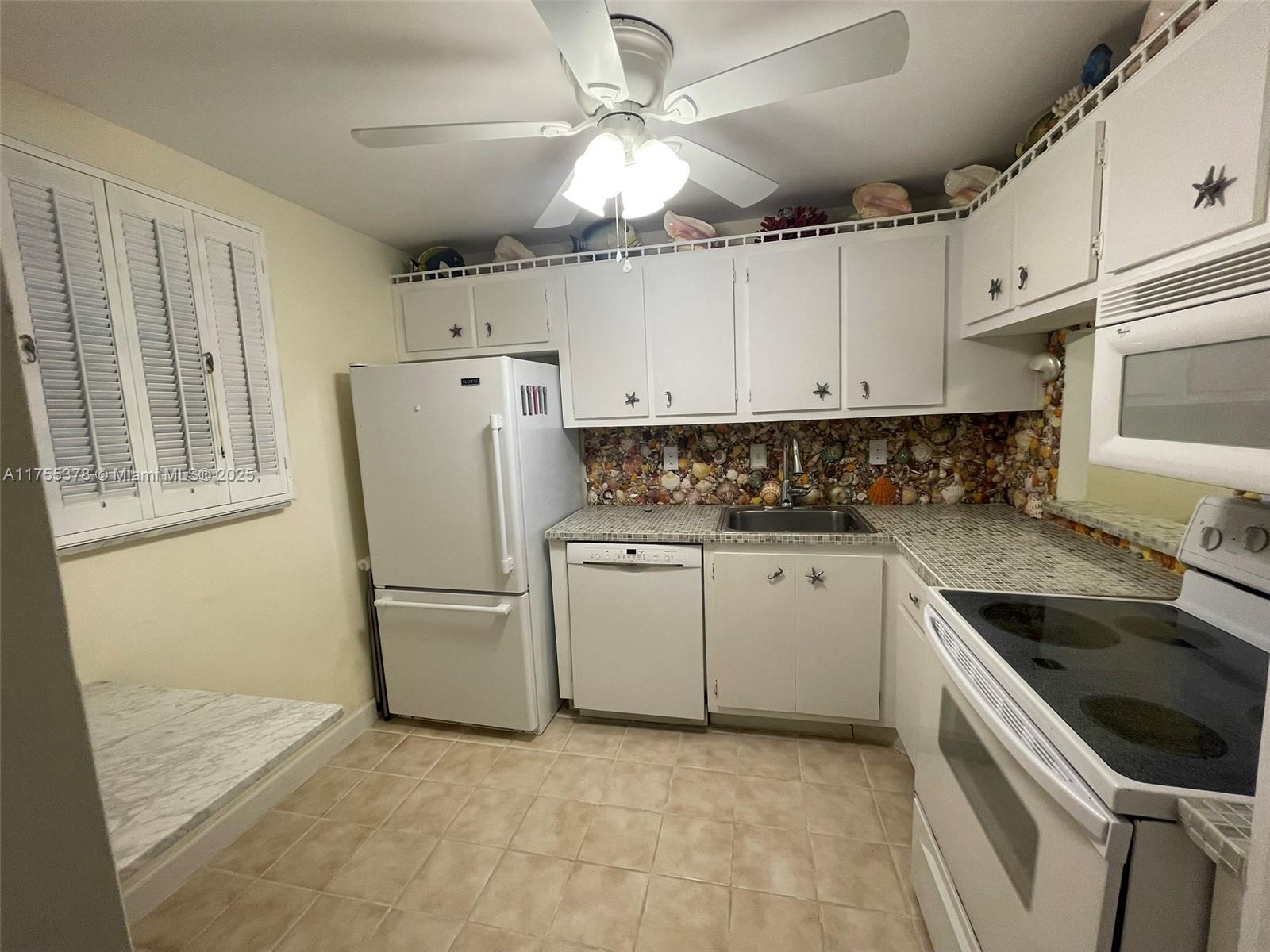 3180 Holiday Springs Blvd 5-107, Margate, Broward County, Florida - 1 Bedrooms  
1 Bathrooms - 